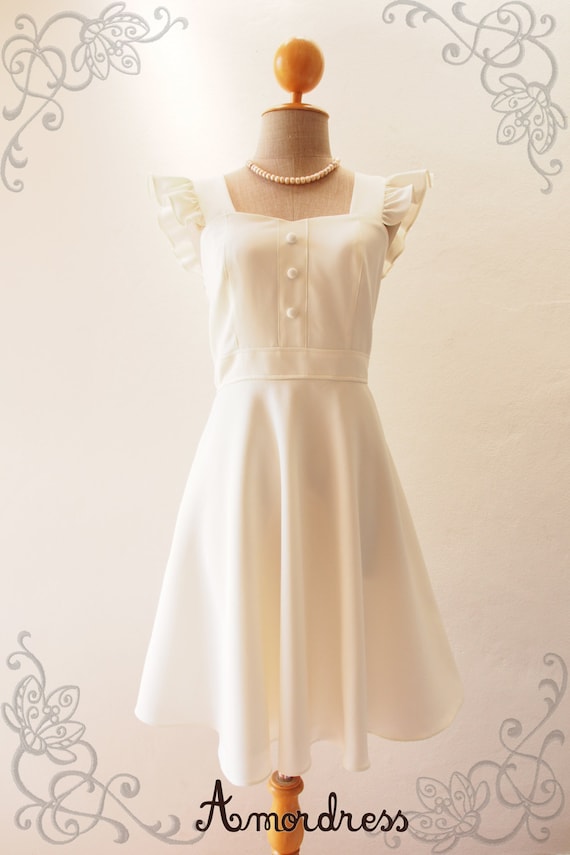 Buy > white dress vintage > in stock