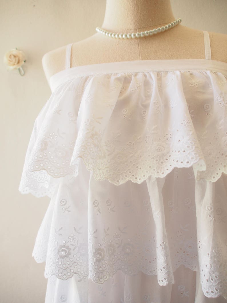 Free Size US0-US6 Lace Top Spaghetti straps Top Adjustable White Lace Top Summer Beach Boho Minimal Style