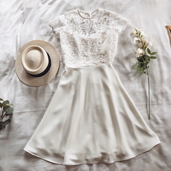 lace top gown