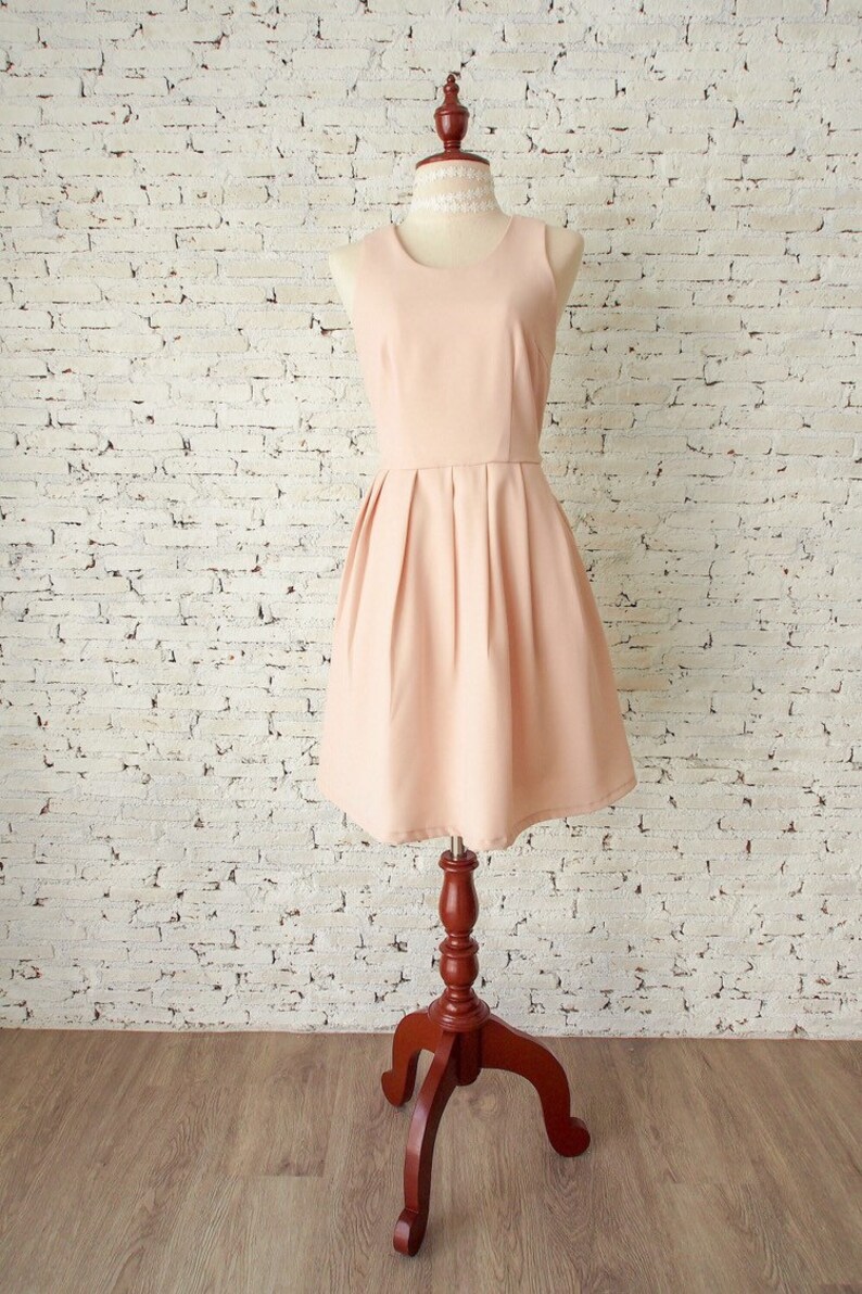 𝐋𝐎𝐕𝐄 𝐏𝐎𝐓𝐈𝐎𝐍 Light peach dress bridesmaids dress bow backless picnic dress sundress vintage style party dress girl holiday fashion image 3