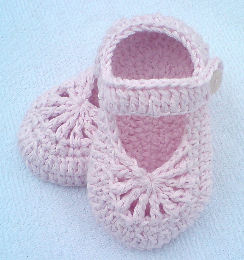 Crocheted Baby Girls Shoes PDF Instant Download Crochet Pattern YARA simple baby shoes image 3