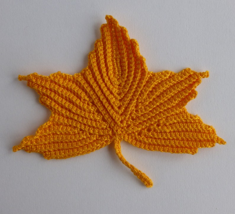Crochet Maple Leaf Pattern Instant Download Crochet PDF Pattern Irish Crochet All five branches made without cutting thread image 5