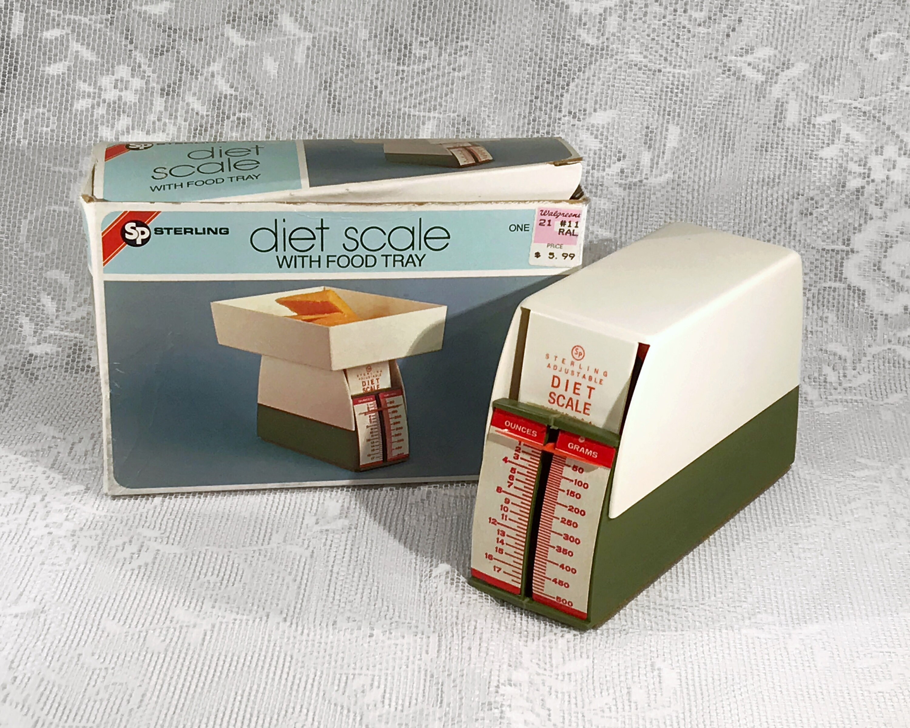 Food and Drink Diet Scale Kit, Vintage With Calorie Counter