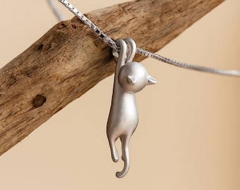 Y2K Cat Necklace: Silver Kitten Pendant, Modern Streetwear