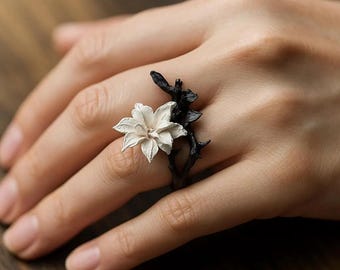 Elegant Nature-Inspired Flower Ring - Adjustable Geometric Mandala Ring for Women, Artistic Floral Jewelry