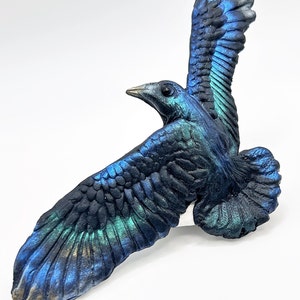 StudioStJames Clay Large Raven In Flight Cabochon Black Blue-Embroidery Supplies PA 106019