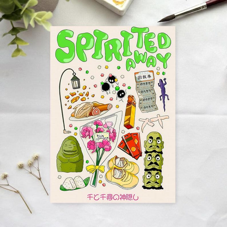 Peut inclure: Illustration color&eacute;e avec le texte "Spirited Away" en vert. L'&oelig;uvre comprend divers &eacute;l&eacute;ments de dessins anim&eacute;s comme de la nourriture, des personnages et du texte japonais, sur fond beige clair.