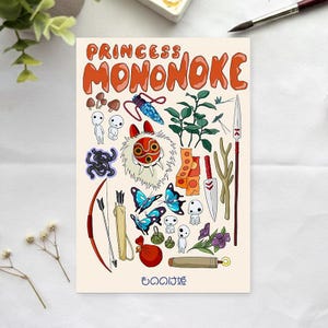 Peut inclure: Une affiche beige avec des illustrations du film "Princesse Mononok&eacute;". L'affiche pr&eacute;sente le titre en orange, ainsi que des dessins de personnages et d'objets, notamment des papillons, un arc et des fl&egrave;ches, et des esprits de la for&ecirc;t.
