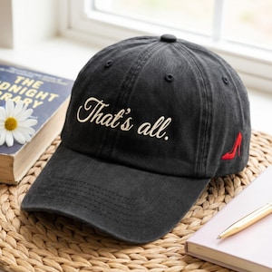 Broderad modehatt, That's All-filmcitatkeps, fräck accessoar med statementmotiv