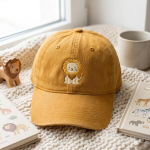Broderad Stitchfy lejonlapp med pigmentfärgad, tvättad basebollkeps
