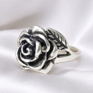 Rose Flower Ring, 925 Sterling Silver Rose Ring, Oxidized Silver Floral Ring, Gothic Rose Ring, Botanical Ring, Women’s Statement Ring