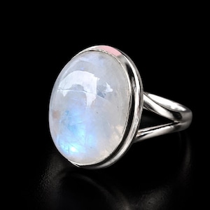 Rainbow Moonstone Ring, Oval Cabochon Ring, Blue Flash Gemstone Ring, Sterling Silver Statement Ring, Boho Natural Stone Jewelry