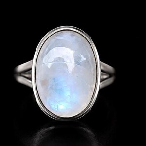 Rainbow Moonstone Ring, Oval Cabochon Ring, Blue Flash Gemstone Ring, Sterling Silver Statement Ring, Boho Natural Stone Jewelry