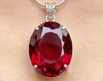 Collar con colgante ovalado de cristal tallado color topacio rojo intenso – Cadena de plata alemana de 45 cm