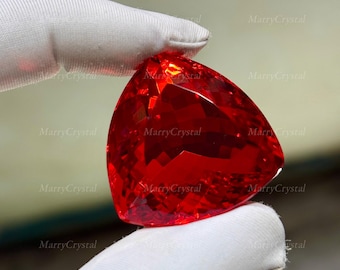 Topacio suelto de color naranja de 90 quilates: Piedra preciosa de joyería con talla trillón.