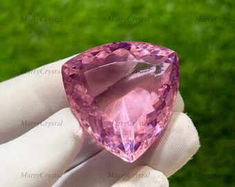 Piedra preciosa suelta de cuarzo rosa de 91 quilates con forma de trillón, talla trillón, talla campo de vidrio.