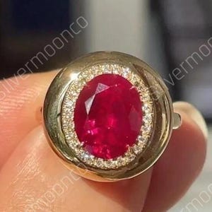Anillo de compromiso con piedra preciosa de rubí rosa de corte ovalado de 9 x 7 mm con diseño de botón de caramelo y halo con bisel grueso, anillo de plata 925.