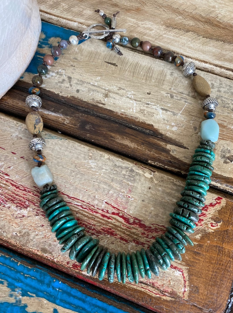 Primitive Turquoise /& Stone Boho Knotted Tribal Bib Necklace