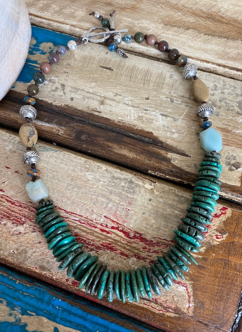 Primitive Turquoise /& Stone Boho Knotted Tribal Bib Necklace