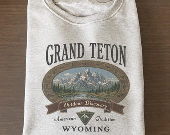 Retro Grand Teton Mountain Sweatshirt | Vintage 90s Wyoming Crewneck