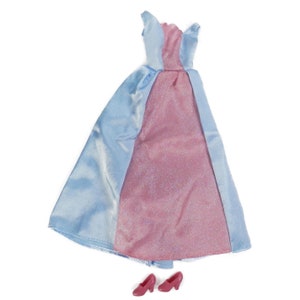 2002 Mattel Disney Cinderella Together Forever Set Blue & Pink Gown Dress B2044