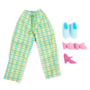 2001 Barbie Party Party Party Walmart Special Edition Outfits 50815 Green Capri