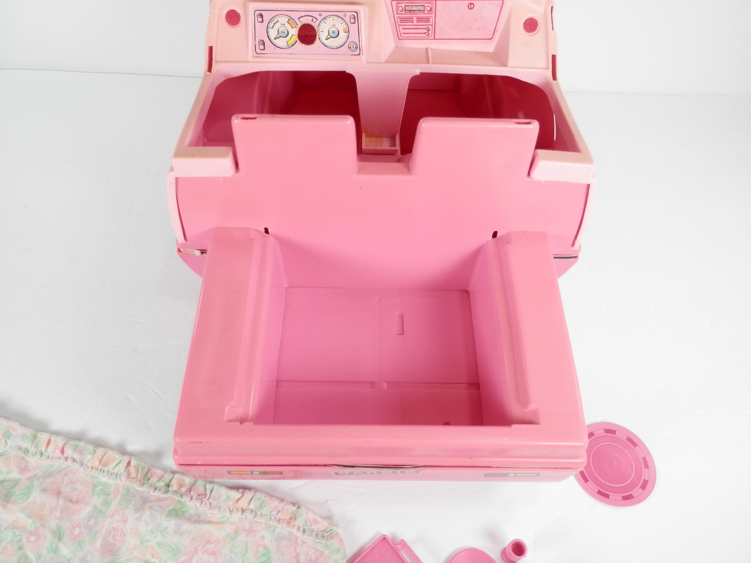Barbie magical motorhome 1988 hotsell