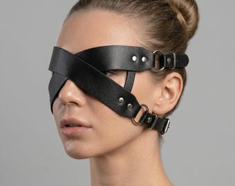 Black Leather Strap Mask: Gothic Cosplay, Alternative Style Accessory