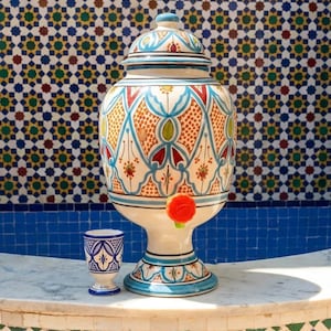 Dispenser d'acqua in terracotta marocchina fatto a mano (3,5 l) – Jerra tradizionale in argilla con rubinetto – Vaso refrigerante naturale ed ecologico per cucina e patio