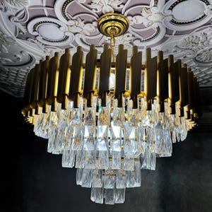 Modern Luxury Hexagonal Crystal Chandelier – Tiered Gold Prism Pendant Light for Elegant Dining & Living Spaces