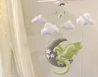 Dragon mobile - baby mobile dragon - dragon nursery - fairytale nursery - nursery decor dragon - baby decor