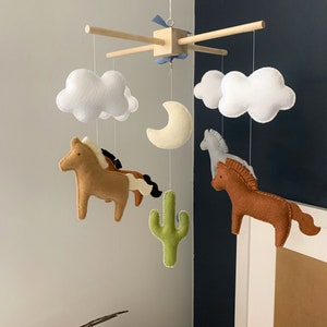 baby mobile, baby crib mobile, horse mobile, cowboy mobile, farm baby mobile, baby decor horse, horseback nursery, western nursery
