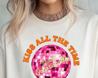 Pink Disco Ball Shirt Kiss All The Time Disco Occasionally Tee Retro Aesthetic T-shirt Y2K Graphic Top Trendy Party Outfit Gift