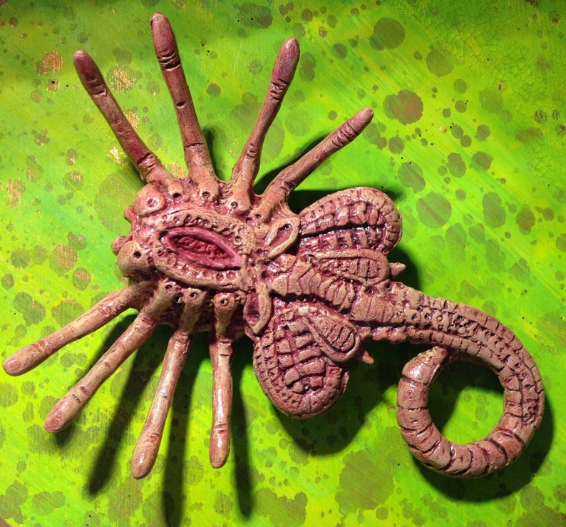 Darksideart Giger Inspired Alien Facehugger Model Etsy