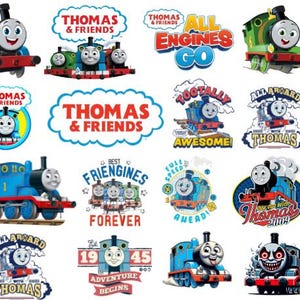 Könnte beinhalten: Eine Sammlung farbenfroher Thomas & Friends-Grafiken mit der ikonischen blauen Lok, Percy und anderen Charakteren. Die Designs enthalten Texte wie "All Engines Go", "Best Friengines Forever" und "Adventure Begins".