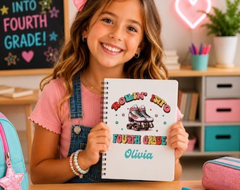 Caderno personalizado para o 4º ano, caderno escolar com nome personalizado, caderno de patins "Rumo ao quarto ano", presente de volta às aulas para meninas
