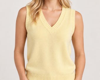 Sweter-kamizelka z prążkowanej dzianiny z dekoltem w serek, bezrękawnik do noszenia warstwowego, styl casualowy w stylu preppy