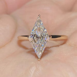 Anillo de diamantes de 3 quilates con forma de cometa, anillo de moissanita con talla rombo, anillo de compromiso solitario de oro amarillo de 14 quilates, anillos de boda para mujer, regalo para ella.