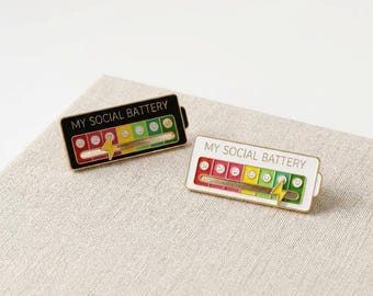 Interaktiver sozialer Batterie Pin, Sliding Stimmungsanzeiger Emaille Pin Set, lustiges introvertiertes Geschenk, Stimmungstracker Abzeichen, süßes Rucksackzubehör