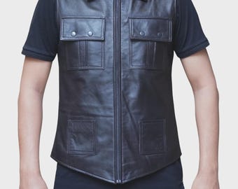 Chaleco de piel de oveja negra para hombre – Chaleco ajustado hecho a mano para ocasiones informales y fiestas.