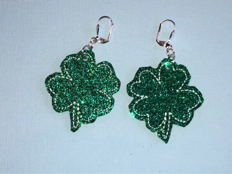 St Patty/'s Day Shamrock Glittery Earrings