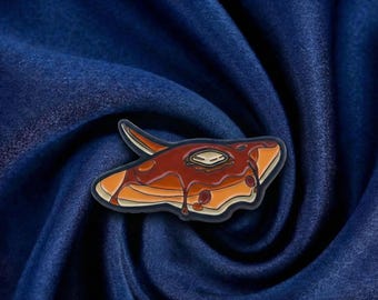 Spilla smaltata Pancake Manta Ocean, regalo di compleanno