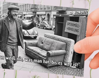 Postcard “The visionary among the junk”