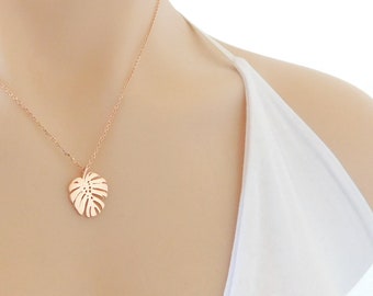 Tropical Ak\u00e9bou necklace