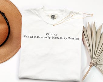 Attenzione: potrebbe verificarsi una discussione spontanea sulla mia maglietta da pensionato, maglietta ufficiale del club dei membri in pensione, pensionamento degli insegnanti, regalo per colleghi in pensione