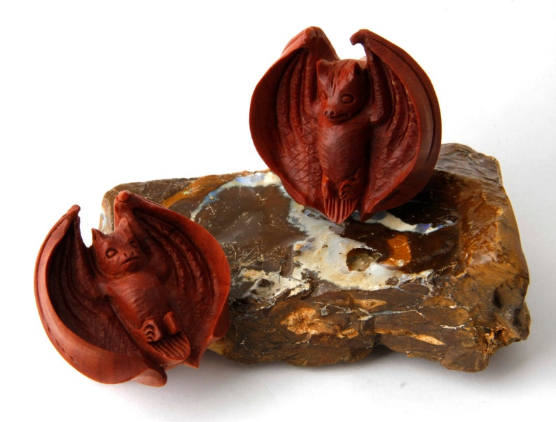 Halloween Scary Hand Carved Body Piercing Jewelry Unique NOG-126 Organic Sawo Wood Double Flare Bat Wings Ear Plugs Gauges