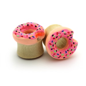Sawo wood Pink Doughnut With Sprinkles Double Flare Tunnel Organic Wood Ear Plug Gauges Body Piercing Jewelry Pair