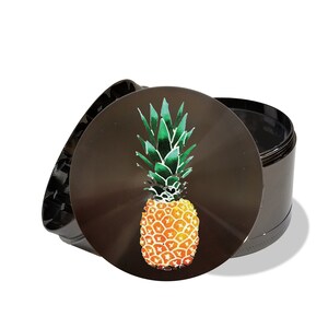 FRI FRAKT Snabbfärgad Ananas UV-tryckt Grinder 4-delad Gun Metal Zinklegering Medicinsk Ört Tobaks Grinder