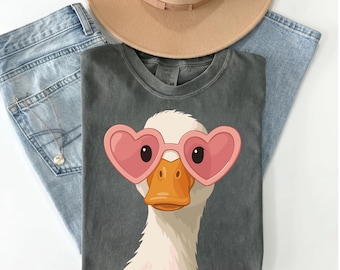 Cute Duck Shirt, Heart Sunglasses Duck Tee, Trendy Comfort Colors Shirt, Vintage Cottagecore Goose Tshirt, Aesthetic Animal Lover Gift Tee