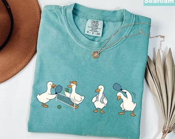 Pickleball Duck Shirt, Pickleball Lover Gift, Funny Duck Sweatshirt, Pickleball Player Gift, Retro Sports Shirt, Pickleball Team Shirt